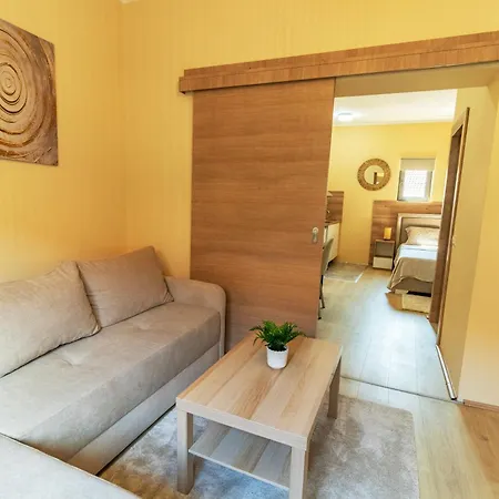 Ramonda شقة فندقية